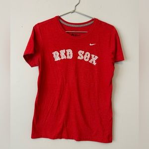 Nike Women’s Red Sox T-shirt size large